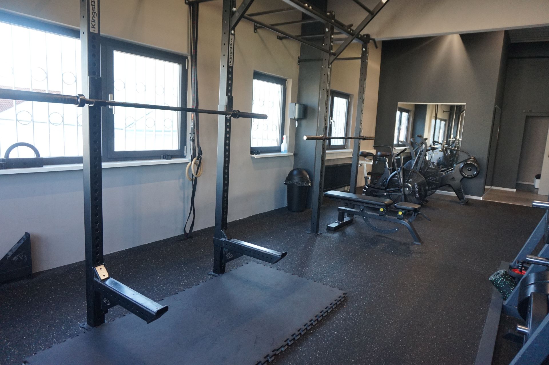 Umkleide- und Aufenthaltsbereich im KSN Performance Center