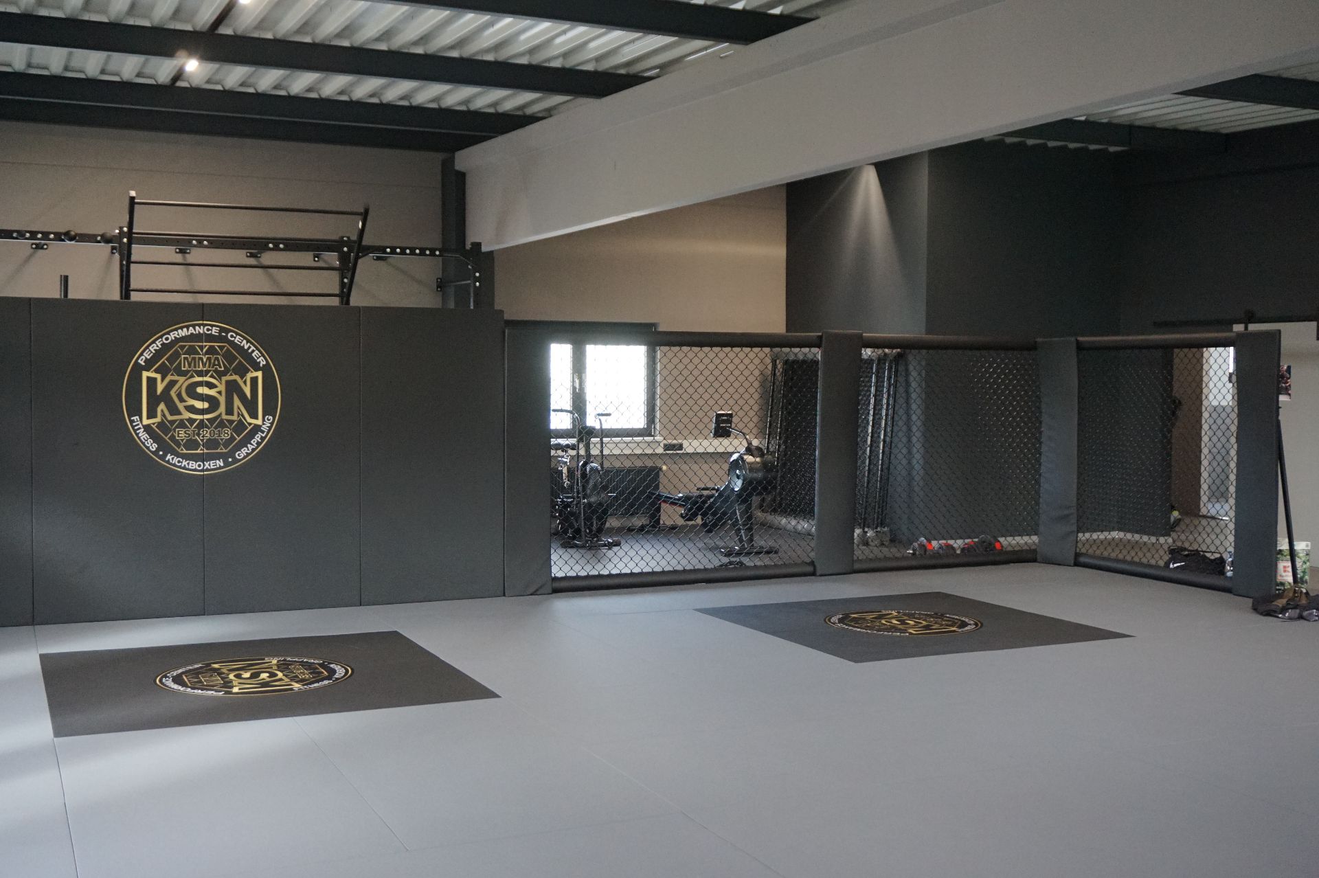 Umkleide- und Aufenthaltsbereich im KSN Performance Center