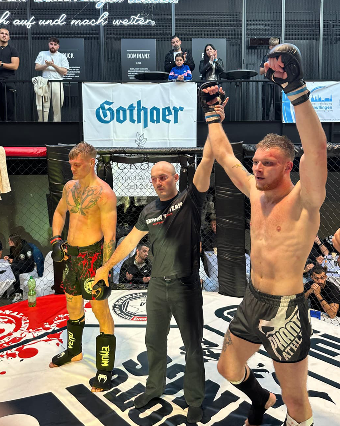 Umkleide- und Aufenthaltsbereich im KSN Performance Center