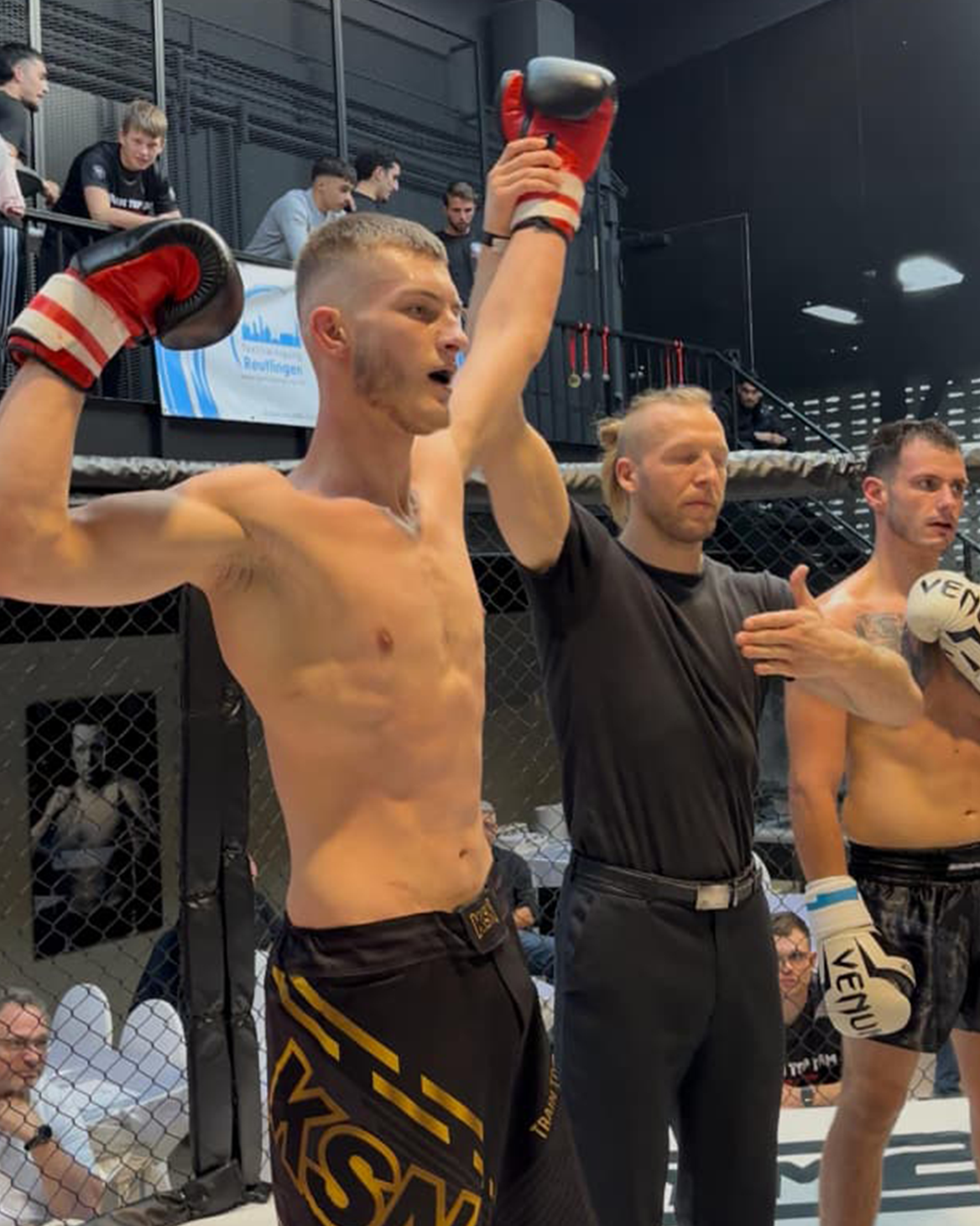 Umkleide- und Aufenthaltsbereich im KSN Performance Center